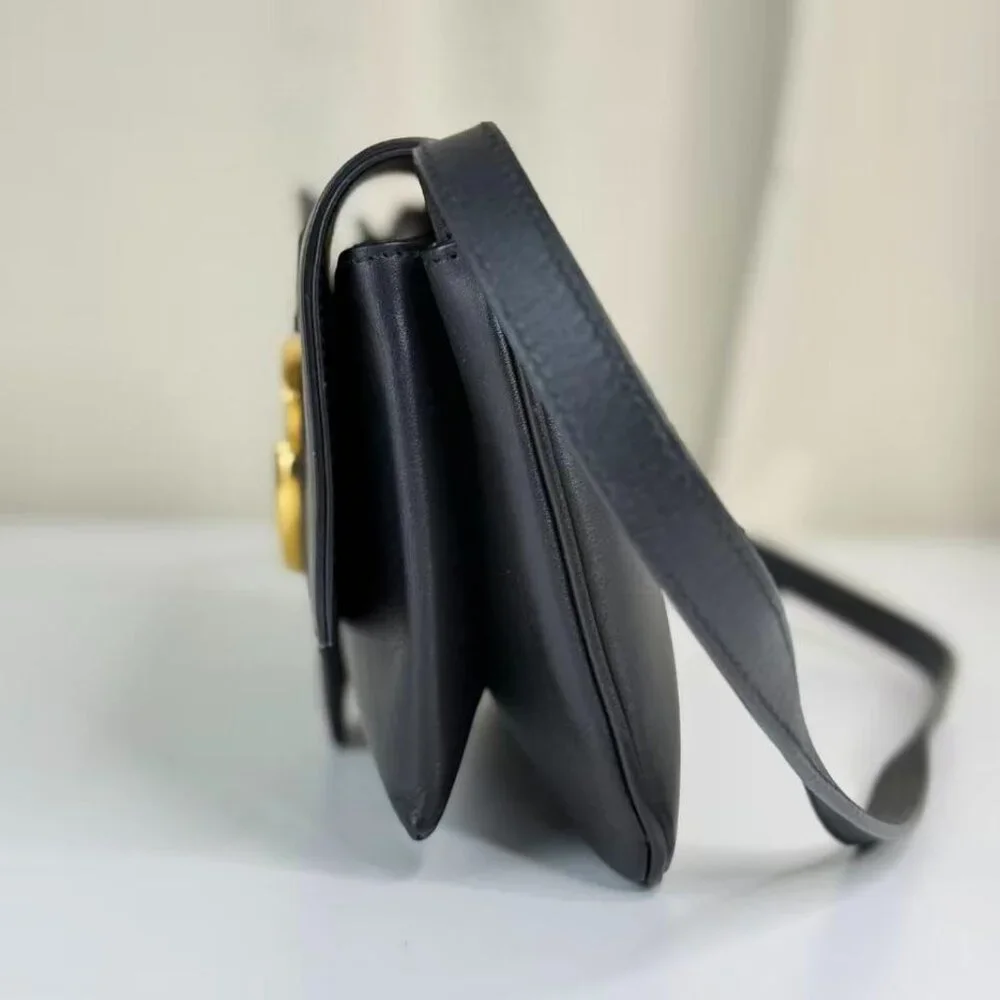 Gucci GG Logo Black Leather Crossbody Bag with Gold Hardware - Picture 2 of 9